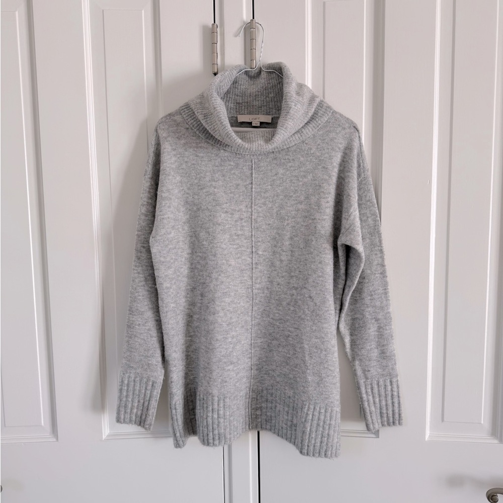 Loft Gray Turtleneck Sweater